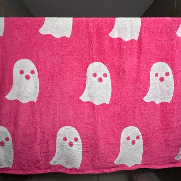 Viral Pink Ghost Tik Tok Blanket XL - Picture 7 of 8